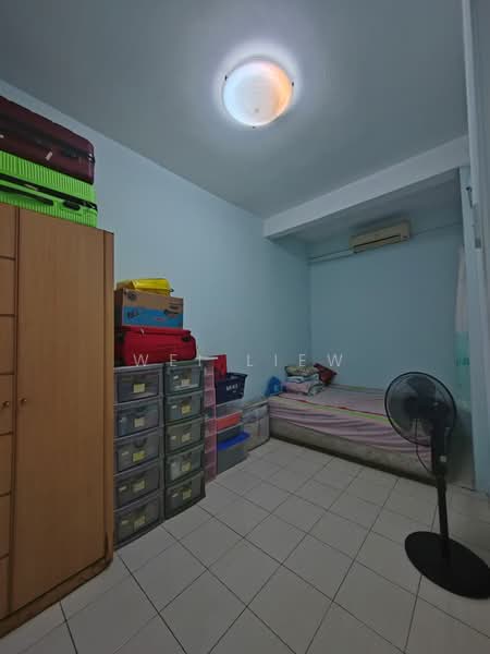 Terraced House for Sale in Bandar Putra Permai (Seri Kembangan) - Wei Liew - Bedroom - PropertyGuru.com.my