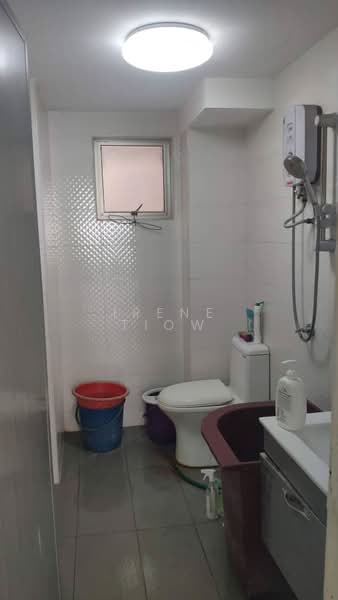 Apartment for Sale at Vista Lavender - Irene Tiow - Bathroom - PropertyGuru.com.my