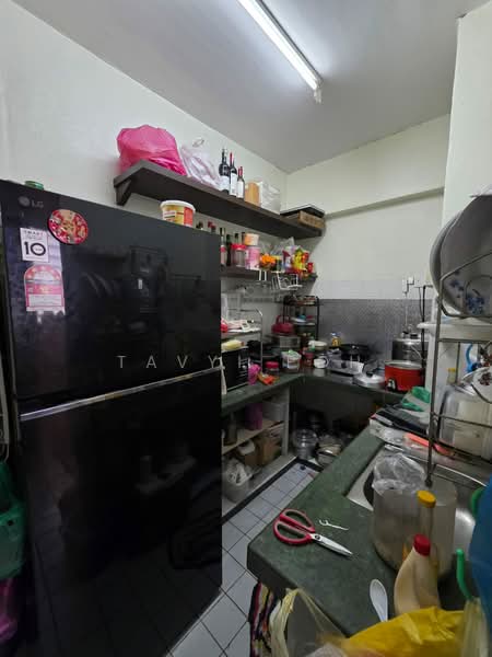Flat for Sale at Taman Terubong Indah (Majestic Heights) - Tavyi Poh - Kitchen - PropertyGuru.com.my