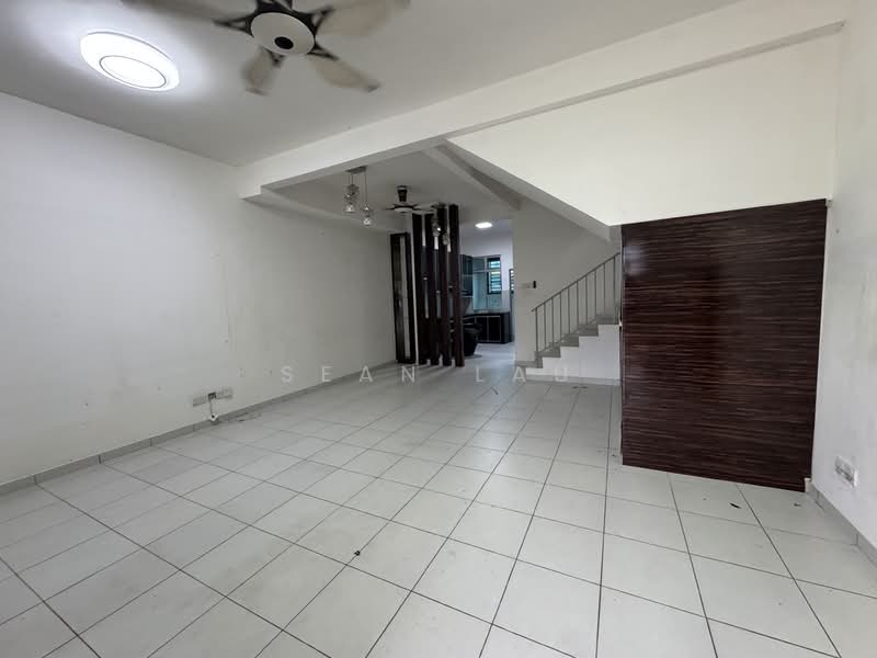 2-storey Terraced House for Rent in Pulai (Johor) - Sean Lau - Living Room - PropertyGuru.com.my