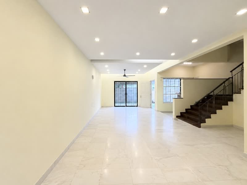 Rumah Teres untuk Dijual di Taman Esplanad (Bukit Jalil) - CK Yee - Living Room - PropertyGuru.com.my