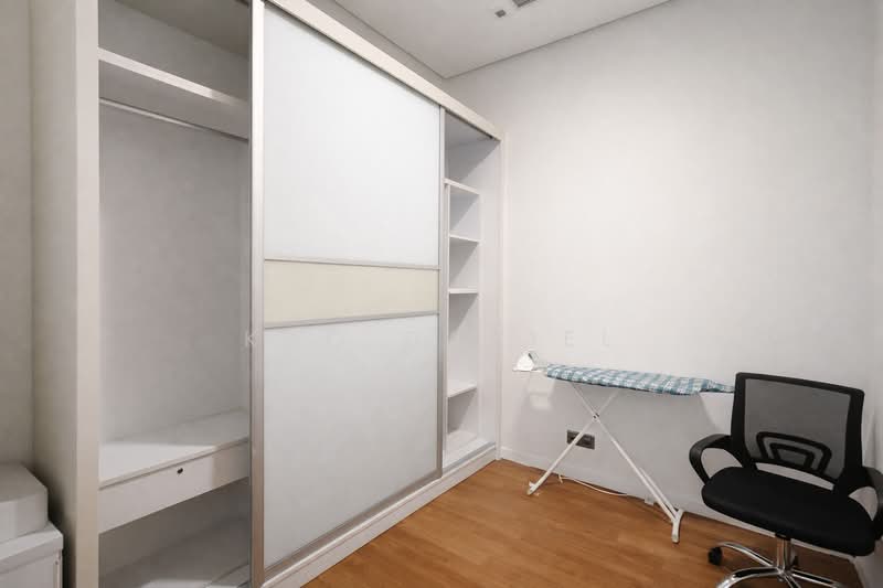 Service Residence for Sale at Vipod Residence - Kho Daniel - Interior - PropertyGuru.com.my