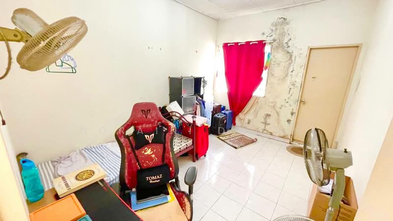 Rumah Teres 2 Tingkat untuk Dijual di Taman Sutera (Kajang) - Noraini Dahan - Bedroom - PropertyGuru.com.my
