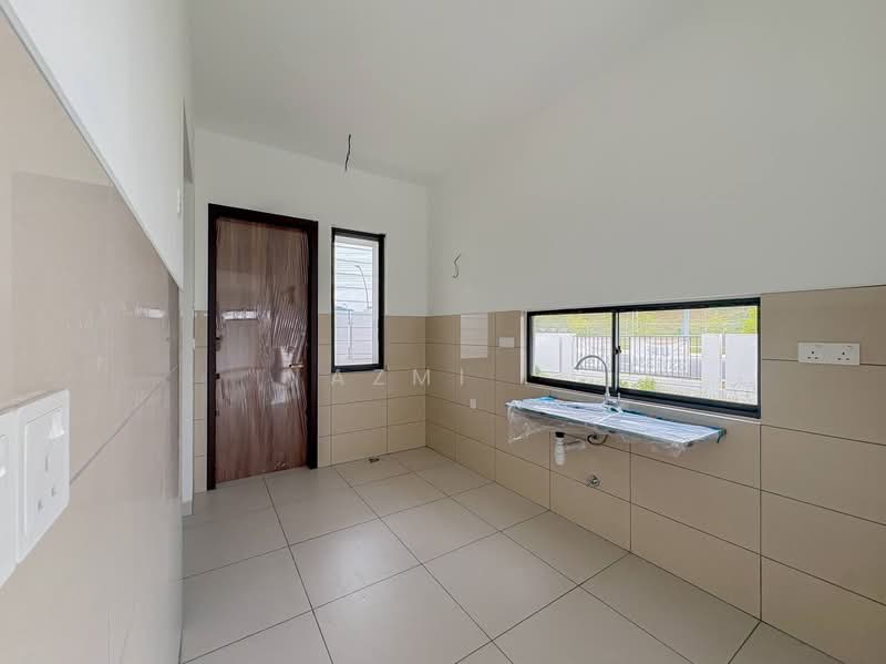 Semi-Detached House for Sale in Shah Alam (Selangor) - Azmi . - PropertyGuru.com.my