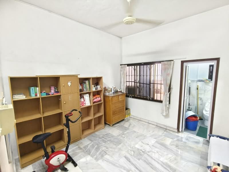 Rumah Teres 2 Tingkat untuk Dijual di Taman Sri Putri (Skudai) - Jennifer Ng - Interior - PropertyGuru.com.my