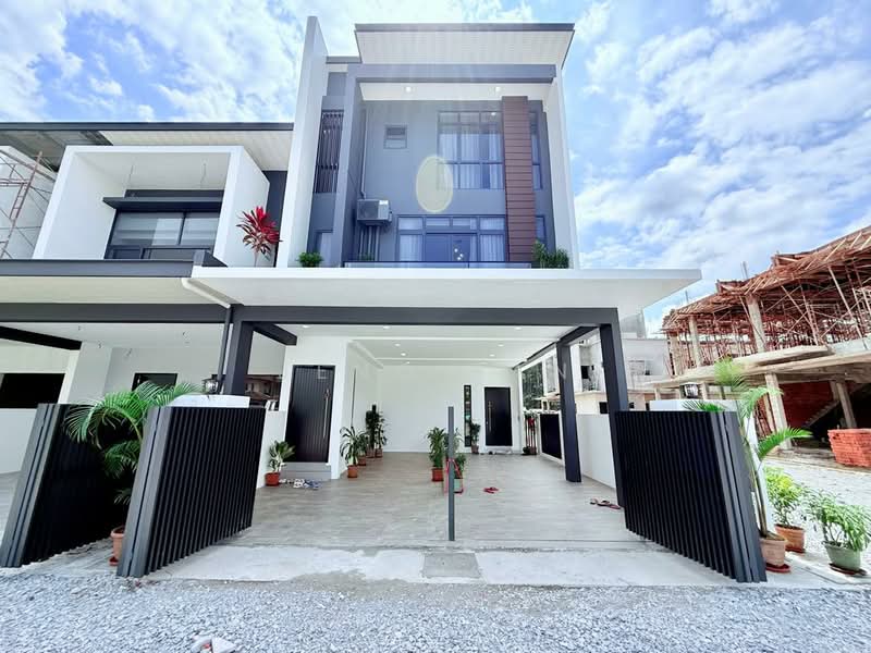 Townhouse for Sale in Kuching (Sarawak) - Jeno Tan - Exterior - PropertyGuru.com.my