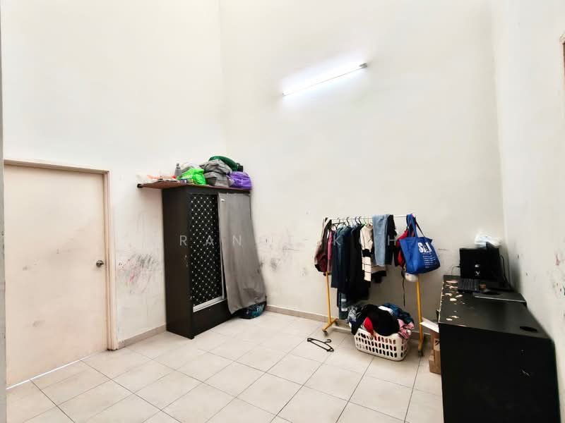 2-storey Terraced House for Sale in Bandar Seri Alam (Masai) - Orange Koh - PropertyGuru.com.my