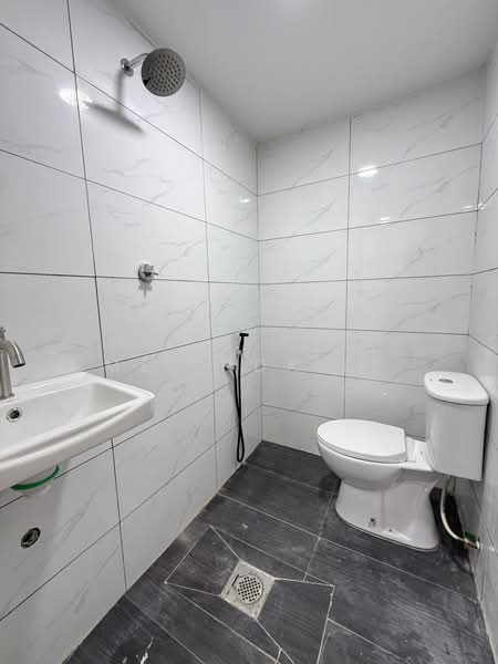 1-storey Terraced House for Sale in Taman Universiti (Skudai) - Melinda Ee - Bathroom - PropertyGuru.com.my