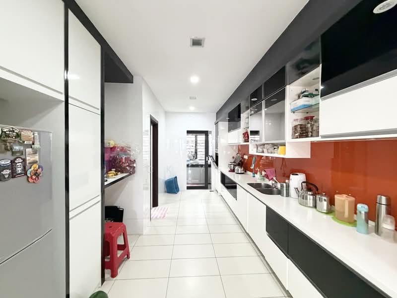 Terraced House for Sale in Bandar Kinrara Seksyen 8 (Bandar Kinrara) - CK Yee - Kitchen - PropertyGuru.com.my