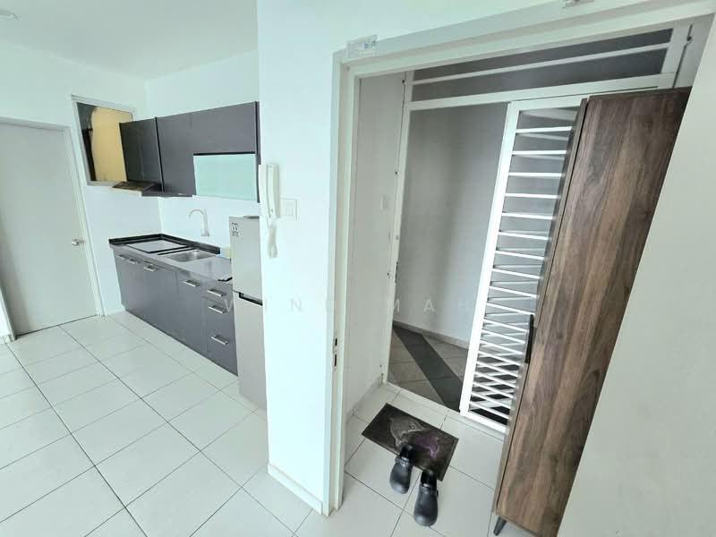 Service Residence for Sale at The Zizz @ Damansara North - Wind Mah - Kitchen - PropertyGuru.com.my