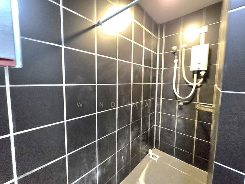 Service Residence for Sale at The Zizz @ Damansara North - Wind Mah - Bathroom - PropertyGuru.com.my