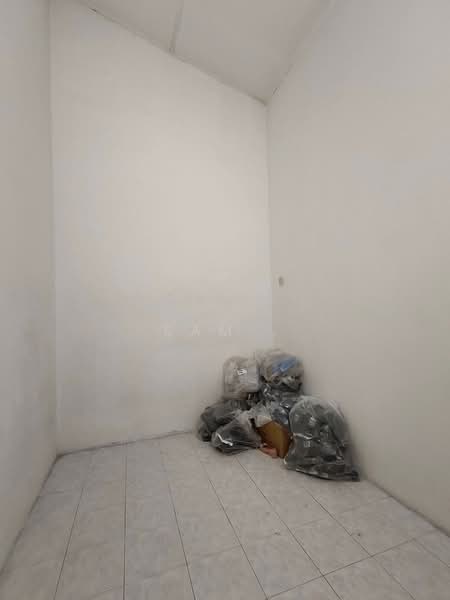 1-storey Terraced House for Sale in Taman Sri Perkasa (Ipoh) - Sam . - Interior - PropertyGuru.com.my