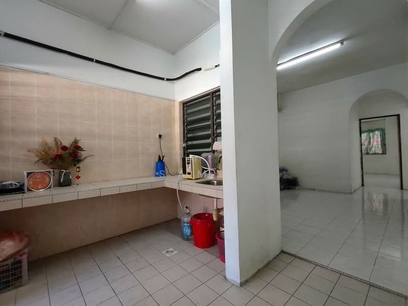 1-storey Terraced House for Sale in Taman Sri Perkasa (Ipoh) - Sam . - Kitchen - PropertyGuru.com.my