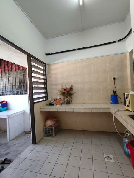 1-storey Terraced House for Sale in Taman Sri Perkasa (Ipoh) - Sam . - Kitchen - PropertyGuru.com.my