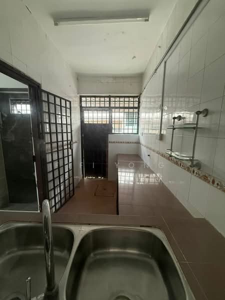 Rumah Teres 2 Tingkat untuk Dijual di Johor Bahru (Johor) - Fifi Yong - Kitchen - PropertyGuru.com.my
