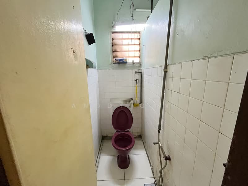 2-storey Terraced House for Sale in Taman Selat Damai (Pelabuhan Klang) - Anddy Gan - Bathroom - PropertyGuru.com.my