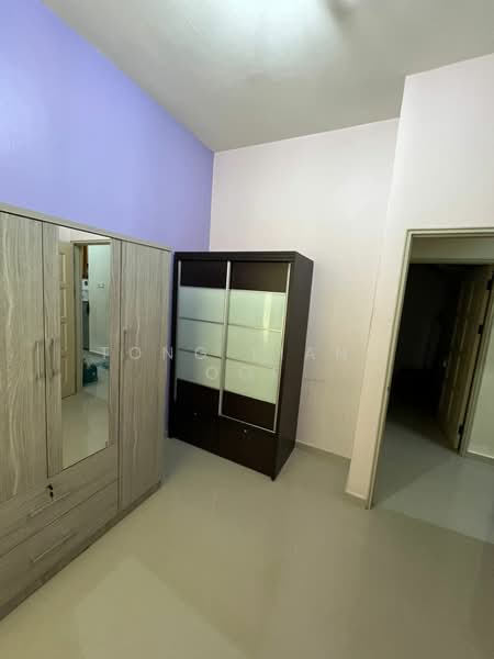 Pangsapuri untuk Dijual di Taman Seri Perak - Tong Liang Ooi - Bedroom - PropertyGuru.com.my