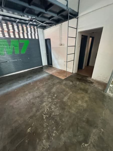 Kedai untuk Disewa di Alam Budiman (Shah Alam) - Eric Yap - Interior - PropertyGuru.com.my