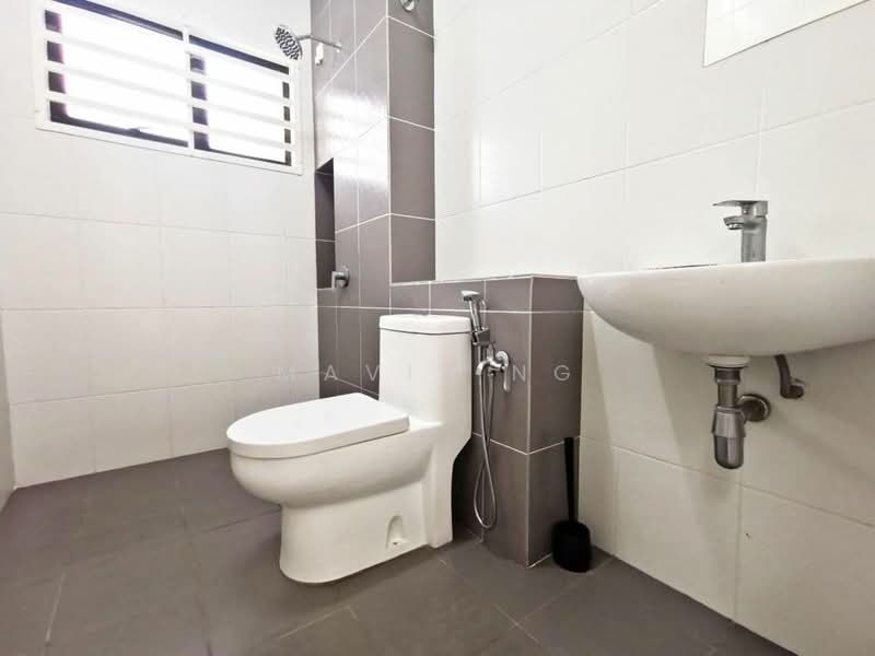 Rumah Teres 2 Tingkat untuk Dijual di Setia Alam (Selangor) - Mavis Ng - Bathroom - PropertyGuru.com.my