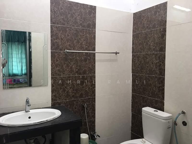 2-storey Terraced House for Sale in Sentul (Kuala Lumpur) - Shahril Ramli - Bathroom - PropertyGuru.com.my