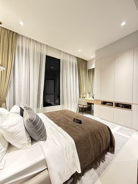 Service Residence for Sale at Paragon Suites @ CIQ - Elsa Wong - Bedroom - PropertyGuru.com.my