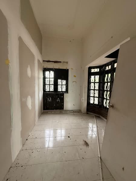 Commercial Bungalow for Rent in Taman Kebun Teh (Johor Bahru) - Herman Chen - PropertyGuru.com.my