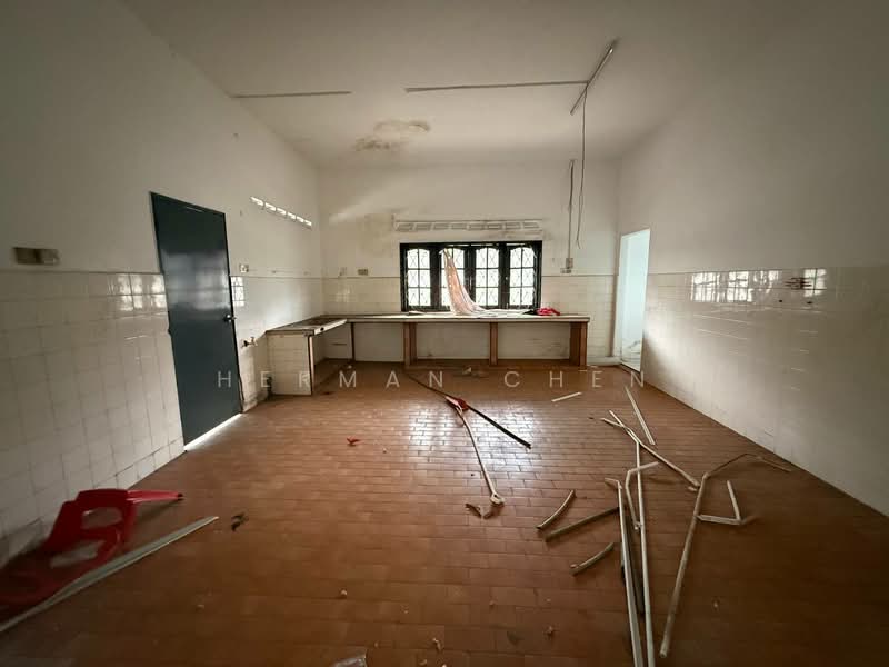 Commercial Bungalow for Rent in Taman Kebun Teh (Johor Bahru) - Herman Chen - PropertyGuru.com.my