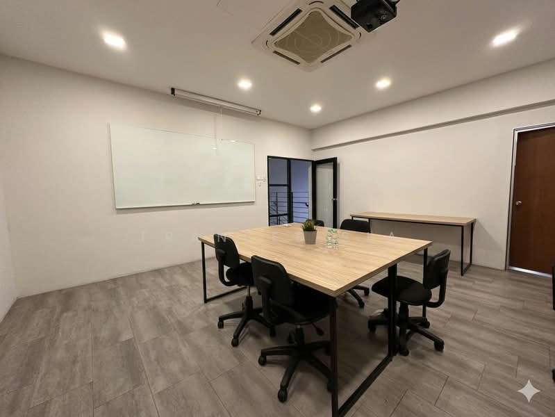 Kedai / Pejabat untuk Disewa di Bandar Sri Damansara (Selangor) - Frances Sia - Interior - PropertyGuru.com.my