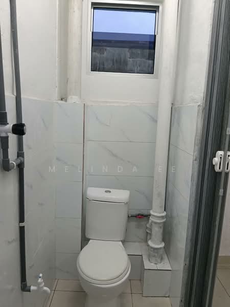 Rumah Flat untuk Dijual di Taman Air Biru - Melinda Ee - Bathroom - PropertyGuru.com.my