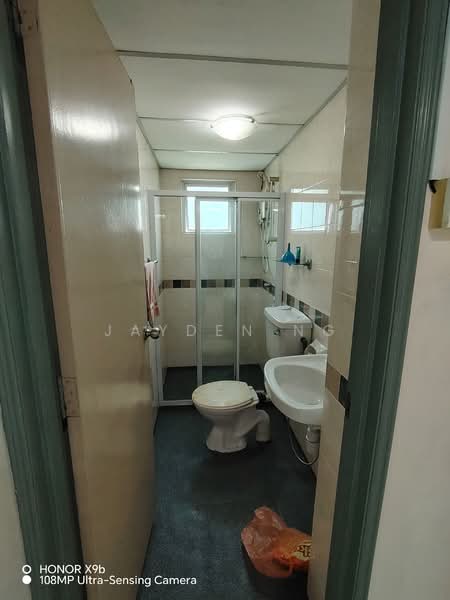 Pangsapuri untuk Dijual di Bistari Impian Apartment - Jayden Ng - Bathroom - PropertyGuru.com.my