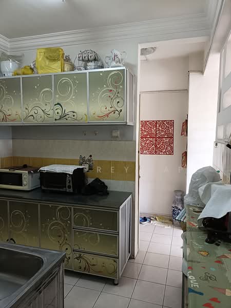 Apartment for Sale at Prima Tiara 1 - Jeffrey Yap - Kitchen - PropertyGuru.com.my
