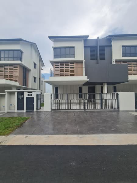 Rumah Berkembar untuk Dijual di BANDAR PUCHONG JAYA (Puchong) - Shu Wai - Exterior - PropertyGuru.com.my