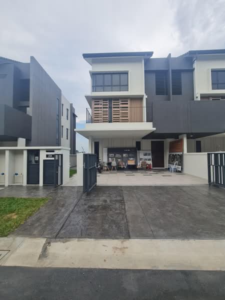 Rumah Berkembar untuk Dijual di BANDAR PUCHONG JAYA (Puchong) - Shu Wai - PropertyGuru.com.my