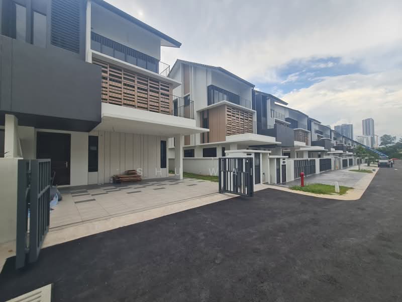 Rumah Berkembar untuk Dijual di BANDAR PUCHONG JAYA (Puchong) - Shu Wai - PropertyGuru.com.my