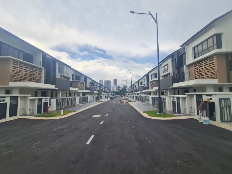 Rumah Berkembar untuk Dijual di BANDAR PUCHONG JAYA (Puchong) - Shu Wai - PropertyGuru.com.my