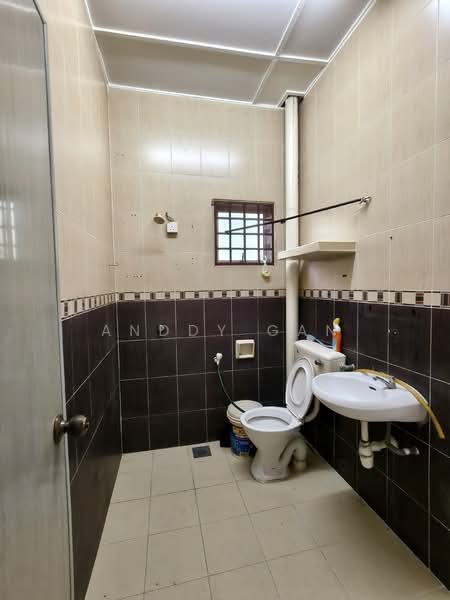 Terraced House for Rent in Klang (Selangor) - Anddy Gan - Bathroom - PropertyGuru.com.my