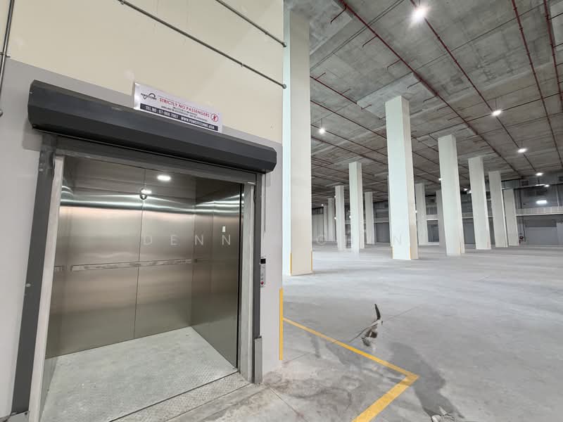 Warehouse for Rent in Seksyen 33 (Shah Alam) - Dennix Chin - Interior - PropertyGuru.com.my