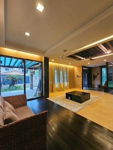Semi-Detached House for Sale in Austin Perdana (Tebrau) - Han Yong Ang - Living Room - PropertyGuru.com.my