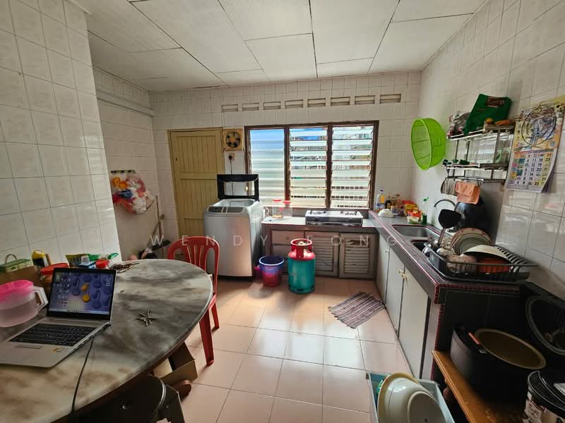 1-storey Terraced House for Sale in Taman Universiti (Skudai) - Wendy Fong - Kitchen - PropertyGuru.com.my