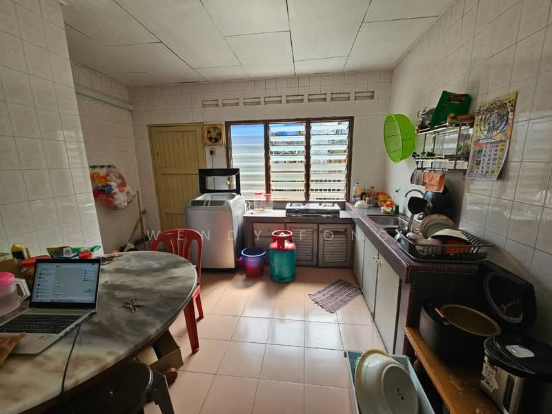 1-storey Terraced House for Sale in Taman Universiti (Skudai) - Wendy Fong - Kitchen - PropertyGuru.com.my