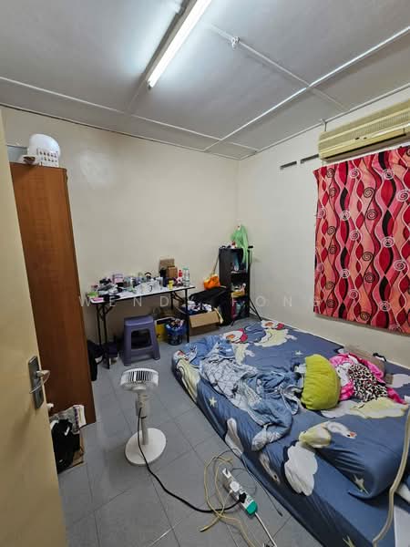 1-storey Terraced House for Sale in Taman Universiti (Skudai) - Wendy Fong - Bedroom - PropertyGuru.com.my