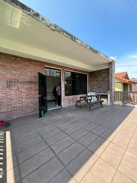 Bungalow for Sale in Gelugor (Penang) - Shahidan Ismail - Exterior - PropertyGuru.com.my
