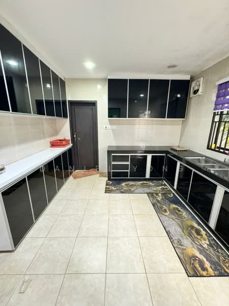 Rumah Teres 1 Tingkat untuk Dijual di Taman Desa Skudai (Skudai) - Daniel Yong - Kitchen - PropertyGuru.com.my