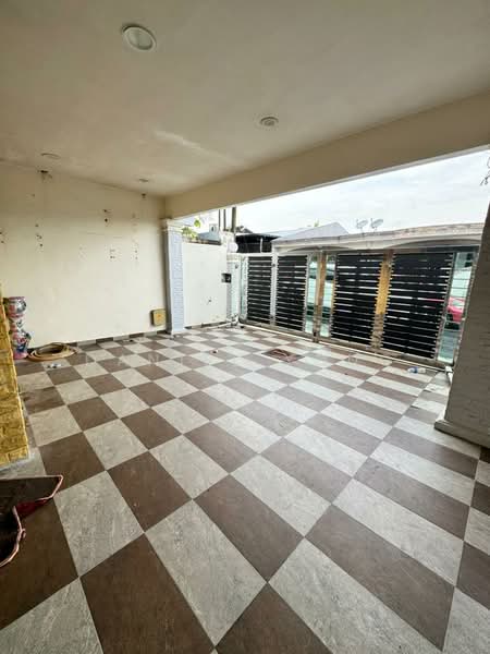 Rumah Teres 1 Tingkat untuk Dijual di Taman Desa Skudai (Skudai) - Daniel Yong - Exterior - PropertyGuru.com.my