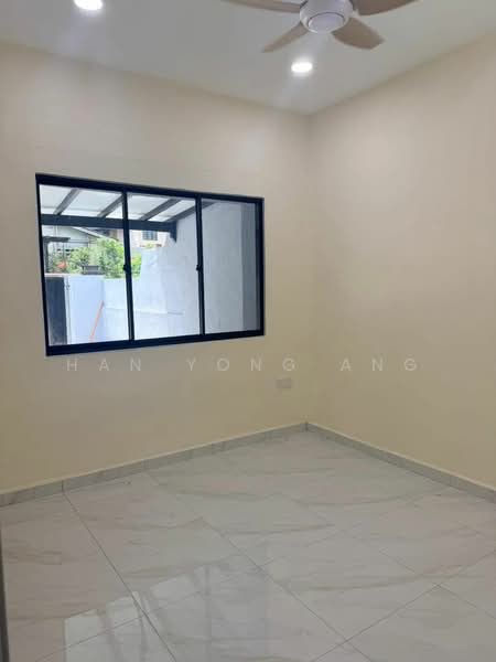 1-storey Terraced House for Sale in Taman Dato Penggawa Barat (Tampoi) - Han Yong Ang - PropertyGuru.com.my