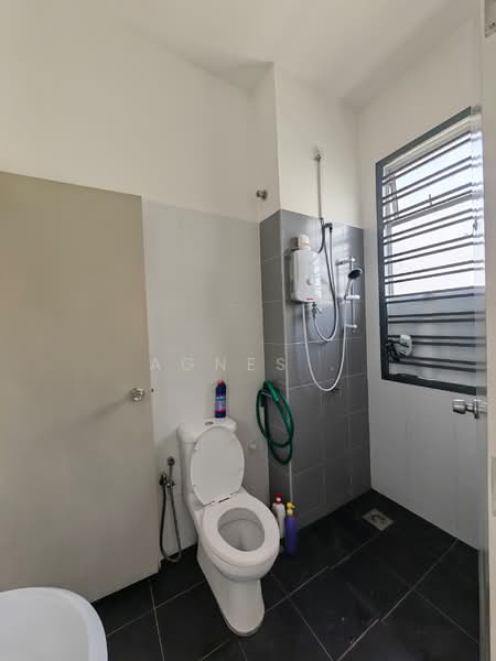 Rumah Teres 2 Tingkat untuk Dijual di Taman Pelangi Indah (Ulu Tiram) - Agnes . - PropertyGuru.com.my