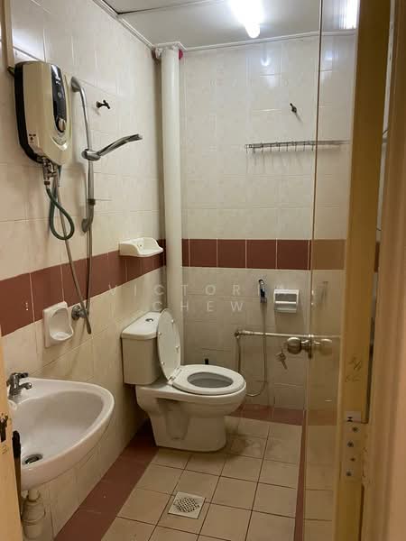 Rumah Teres untuk Dijual di Kota Kemuning (Shah Alam) - Victoria Chew - Bathroom - PropertyGuru.com.my