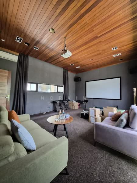 Bungalow for Sale in Saujana Impian (Kajang) - Noraini Dahan - Living Room - PropertyGuru.com.my