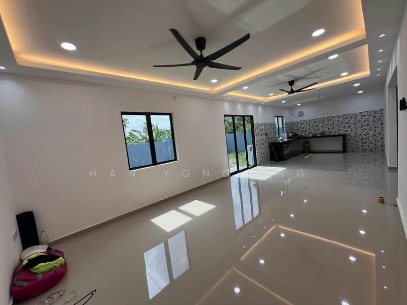 2-storey Terraced House for Sale in Taman Sri Plentong (Masai) - Han Yong Ang - Living Room - PropertyGuru.com.my