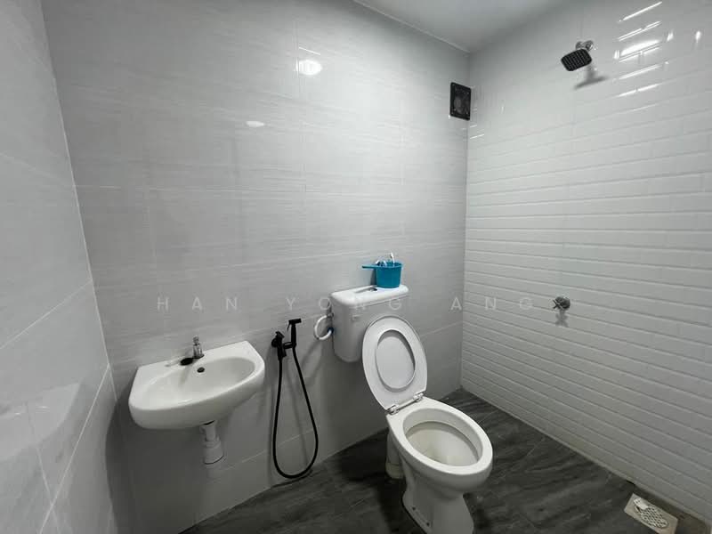 2-storey Terraced House for Sale in Taman Sri Plentong (Masai) - Han Yong Ang - Bathroom - PropertyGuru.com.my